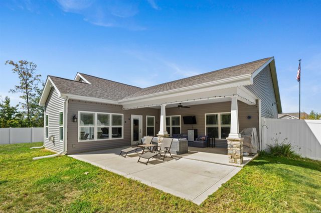 2112 Lawsons Cove, Fort Wayne, IN 46808