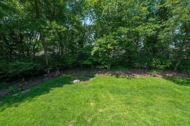 55 Westdale Rd, Westwood, MA 02090