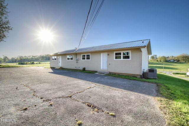 707 Highway 346, Rogersville, TN 37857