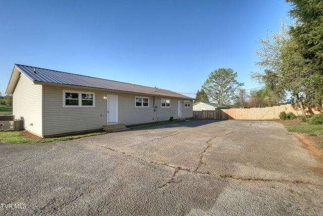 707 Highway 346, Rogersville, TN 37857