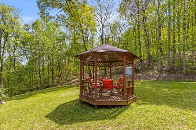 3850 Stagecoach Road, South Pittsburg, TN 37380