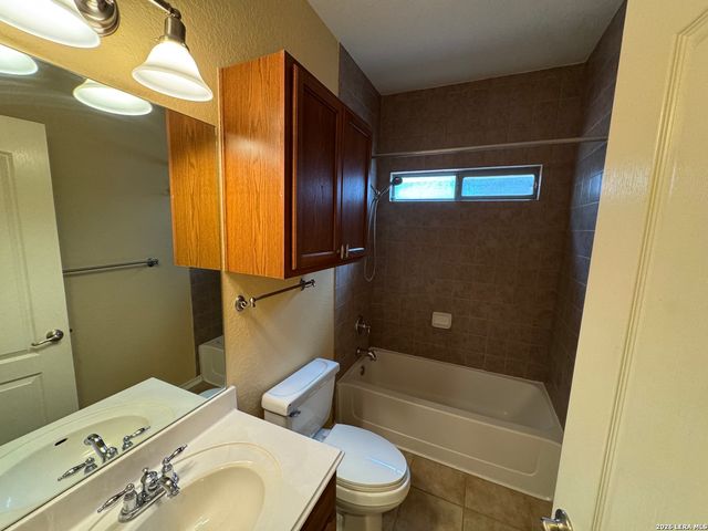 6030 Pecan Tree, San Antonio, TX 78240