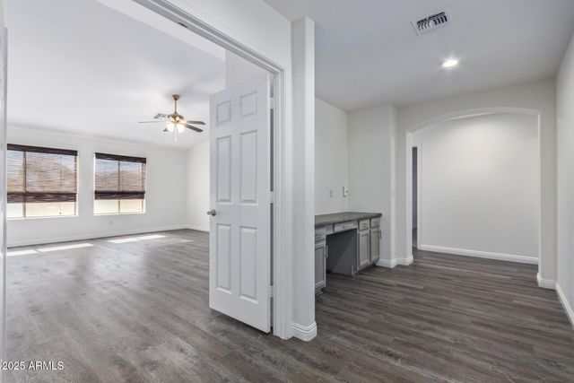 13635 W CALAVAR Road, Surprise, AZ 85379