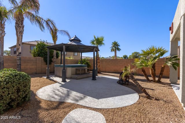 13635 W CALAVAR Road, Surprise, AZ 85379