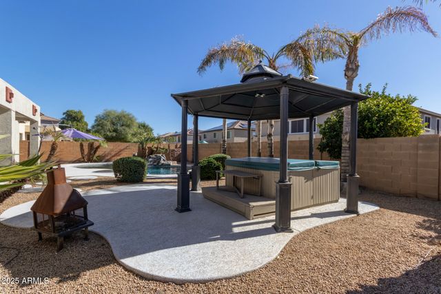 13635 W CALAVAR Road, Surprise, AZ 85379