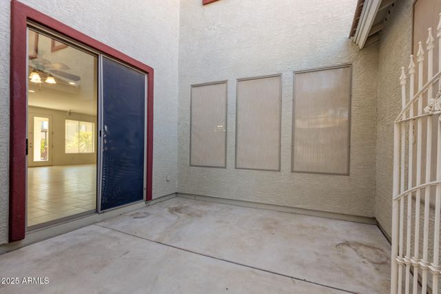 13635 W CALAVAR Road, Surprise, AZ 85379