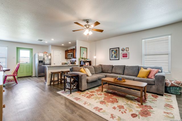 9023 Halbert, San Antonio, TX 78245