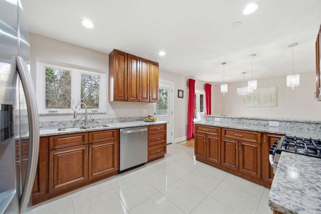 20W309 S Frontage Road, Lemont, IL 60439