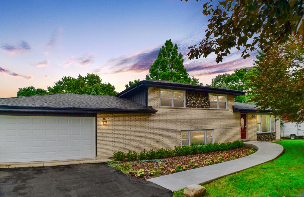 20W309 S Frontage Road, Lemont, IL 60439