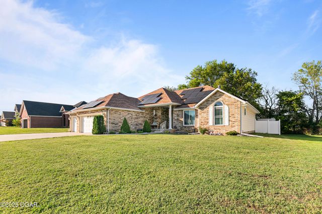 2013 E Whitney Way, Joplin, MO 64801