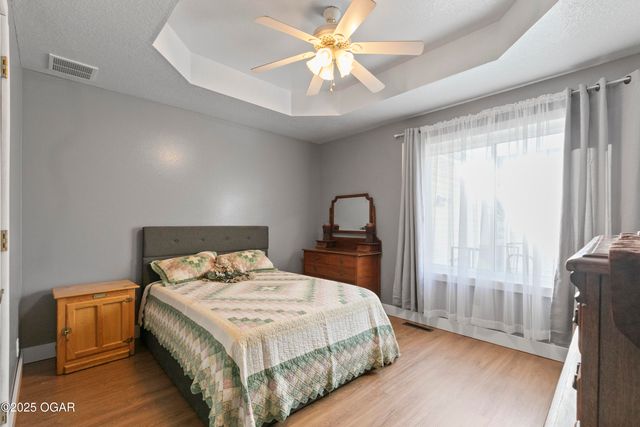 2013 E Whitney Way, Joplin, MO 64801