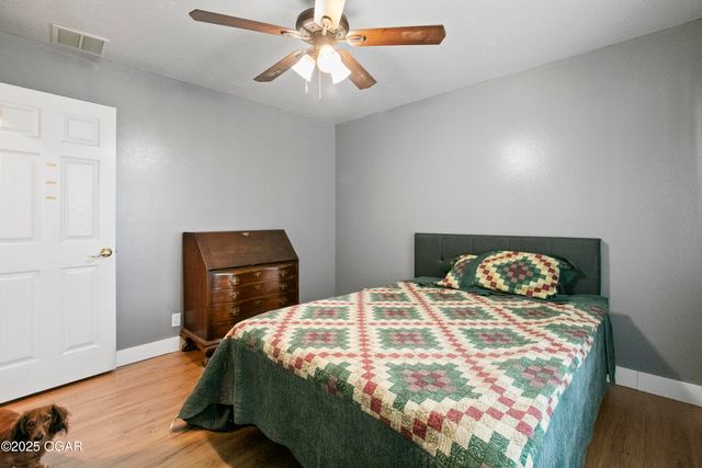 2013 E Whitney Way, Joplin, MO 64801