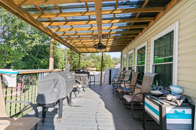 2013 E Whitney Way, Joplin, MO 64801