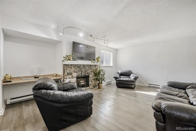 4074 S Atchison Way 104, Aurora, CO 80014