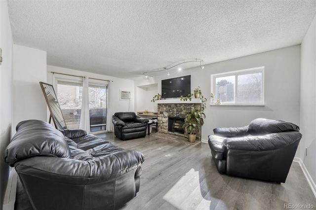 4074 S Atchison Way 104, Aurora, CO 80014