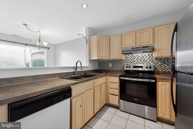 80 SANDRA RD, Voorhees, NJ 08043