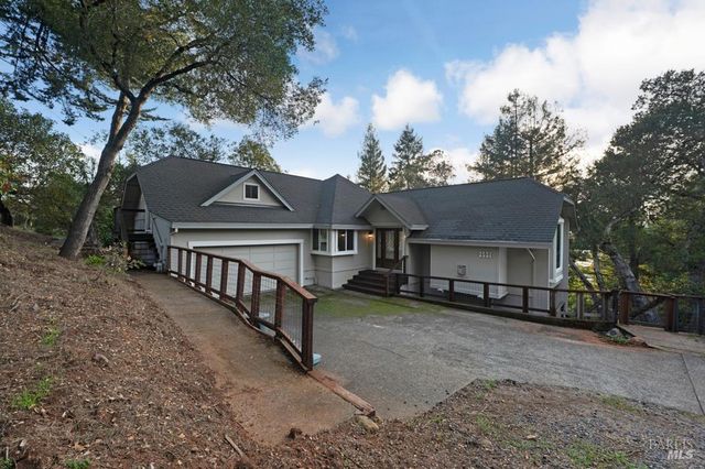 2531 Del Rosa Ave, Santa Rosa, CA 95409