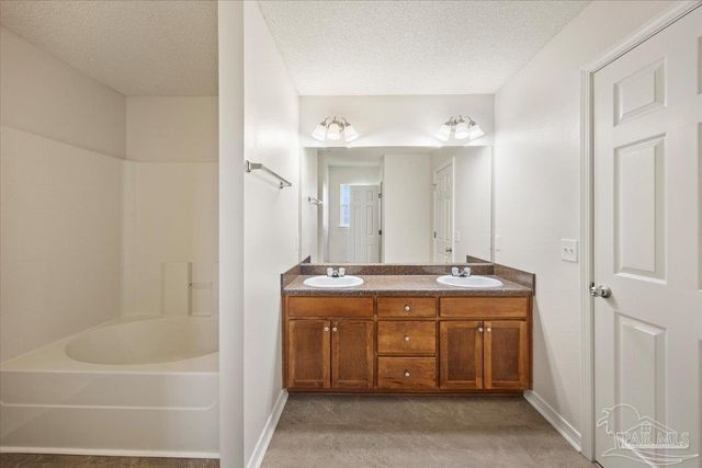 6525 Tampa Dr, Pensacola, FL 32526