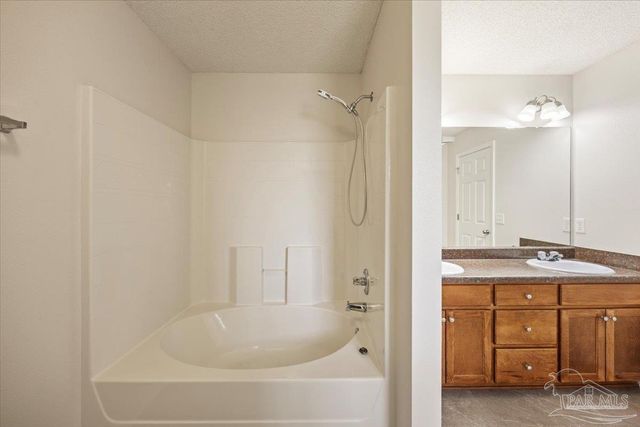 6525 Tampa Dr, Pensacola, FL 32526