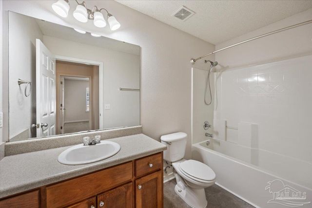 6525 Tampa Dr, Pensacola, FL 32526