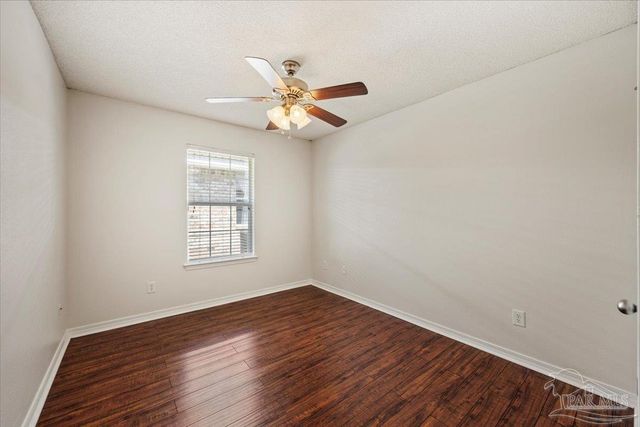 6525 Tampa Dr, Pensacola, FL 32526