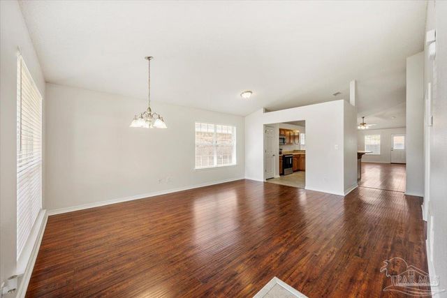 6525 Tampa Dr, Pensacola, FL 32526