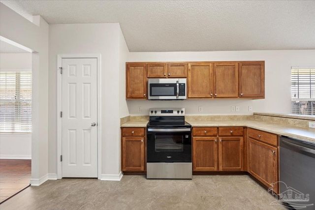 6525 Tampa Dr, Pensacola, FL 32526