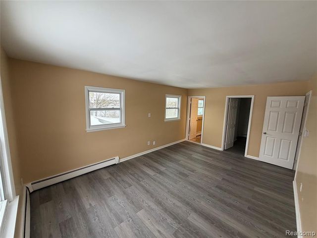 45669 Harmony Lane, Belleville, MI 48111