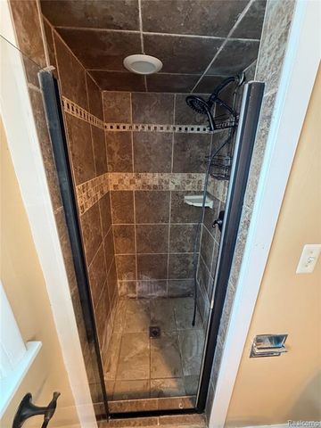 45669 Harmony Lane, Belleville, MI 48111