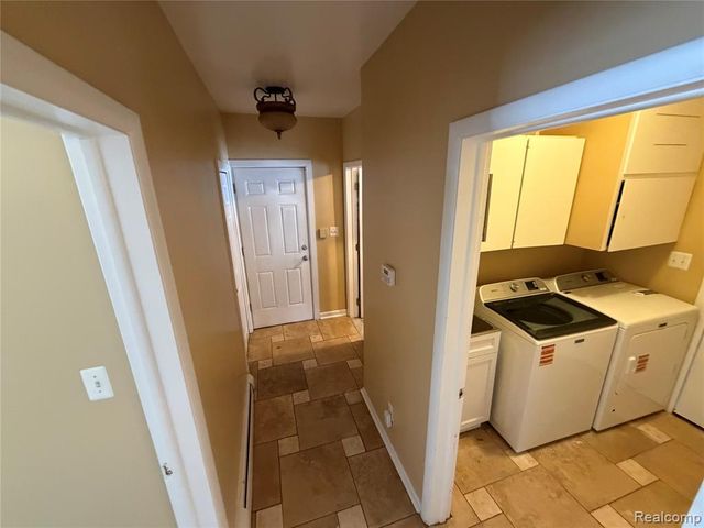 45669 Harmony Lane, Belleville, MI 48111