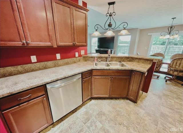 45 N Rickover Circle, Lafayette, IN 47909
