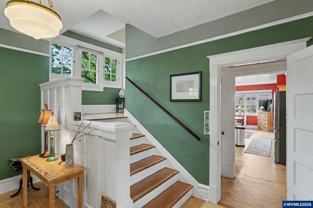 1496 Court St NE, Salem, OR 97301
