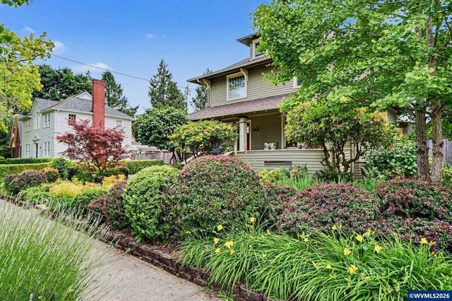 1496 Court St NE, Salem, OR 97301