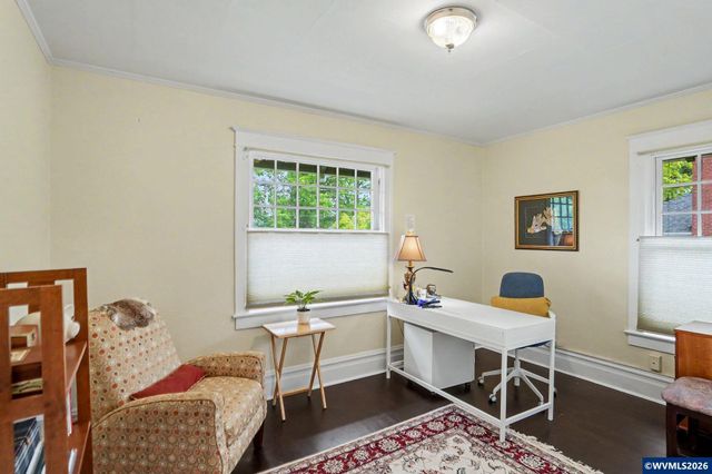 1496 Court St NE, Salem, OR 97301