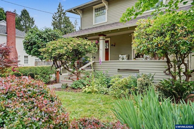 1496 Court St NE, Salem, OR 97301