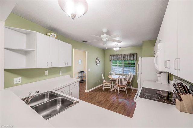 228 Belina DR 606, Naples, FL 34104