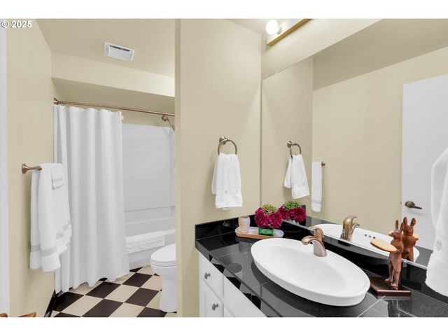 2406 Ne 151ST Ave, Portland, OR 97230