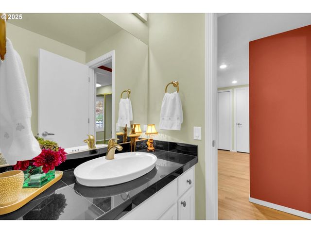 2406 Ne 151ST Ave, Portland, OR 97230