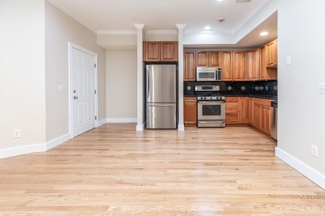 82-84 E Brookline St 1, Boston, MA 02118