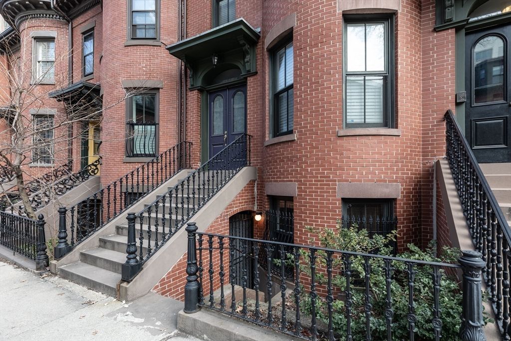 82-84 E Brookline St 1, Boston, MA 02118