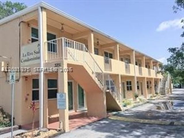 3251 SW 44th St 205, Dania Beach, FL 33312