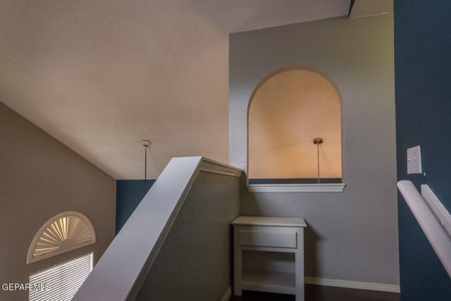5476 FIRE RIDGE Circle, El Paso, TX 79932