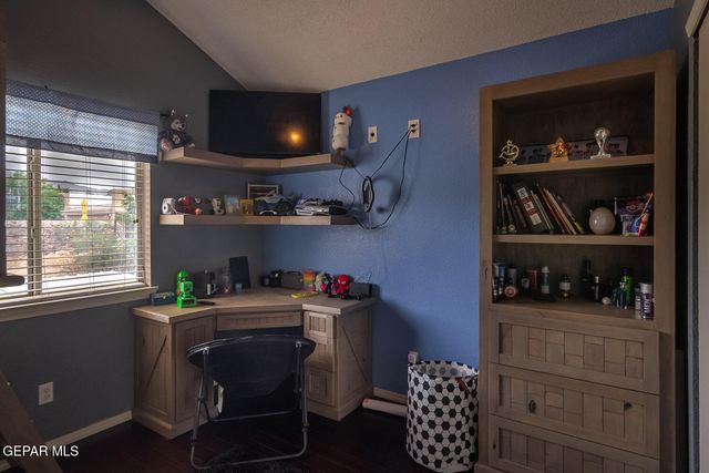 5476 FIRE RIDGE Circle, El Paso, TX 79932
