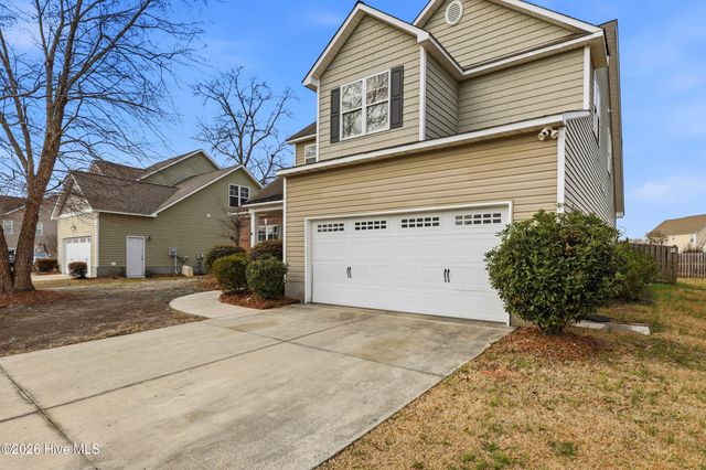 1707 Stones Edge Loop, Wilmington, NC 28405