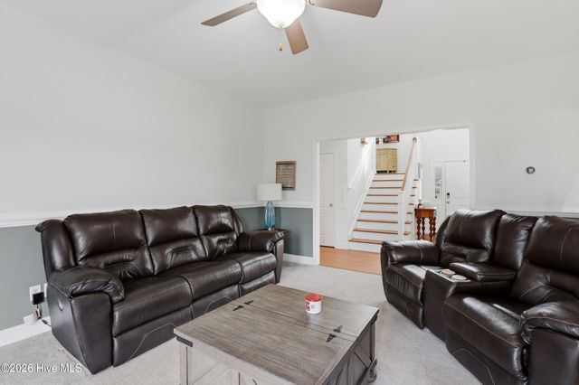 1707 Stones Edge Loop, Wilmington, NC 28405