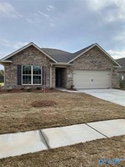 7446 Chaco Street, Owens Cross Roads, AL 35763