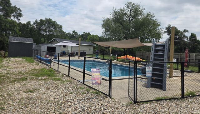 27305 Nelson Avenue, Elkhart, IN 46517