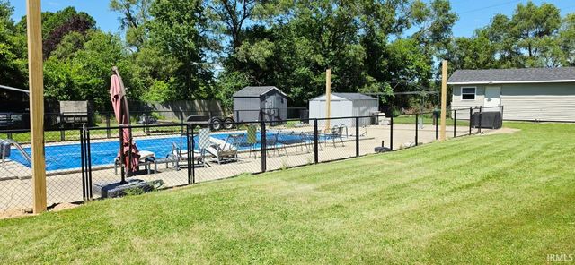 27305 Nelson Avenue, Elkhart, IN 46517