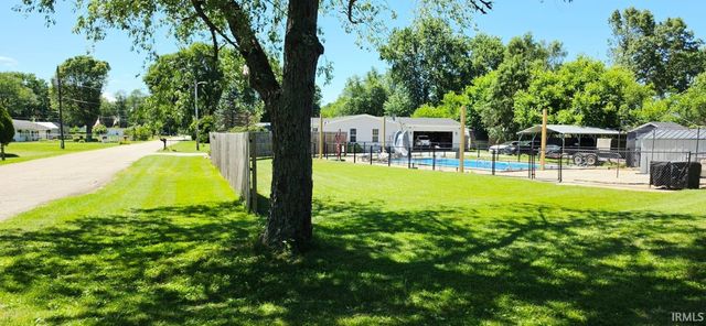 27305 Nelson Avenue, Elkhart, IN 46517