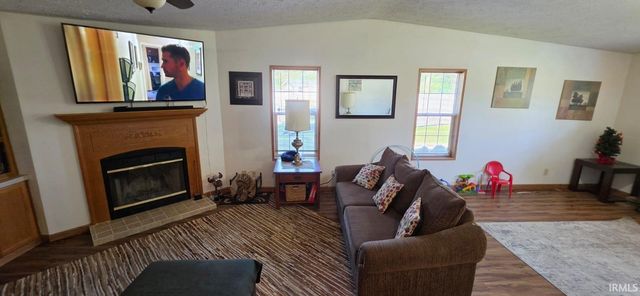 27305 Nelson Avenue, Elkhart, IN 46517
